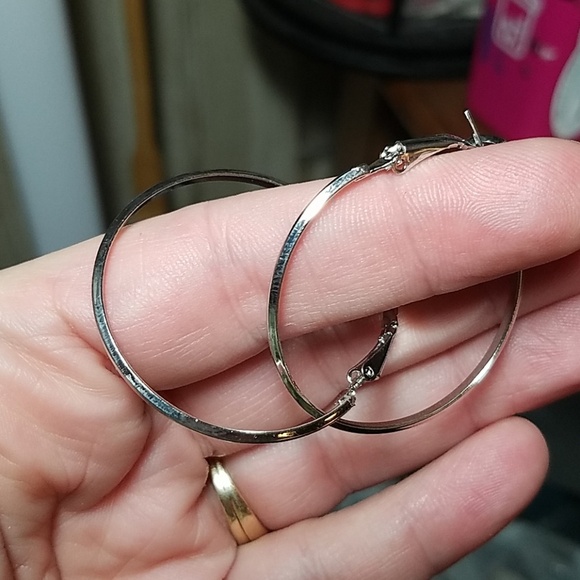 Felt's Fun Finds Jewelry - Silver Hoops 1.25"